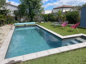 Appartement rez de chaussée maison indépendant avec piscine
